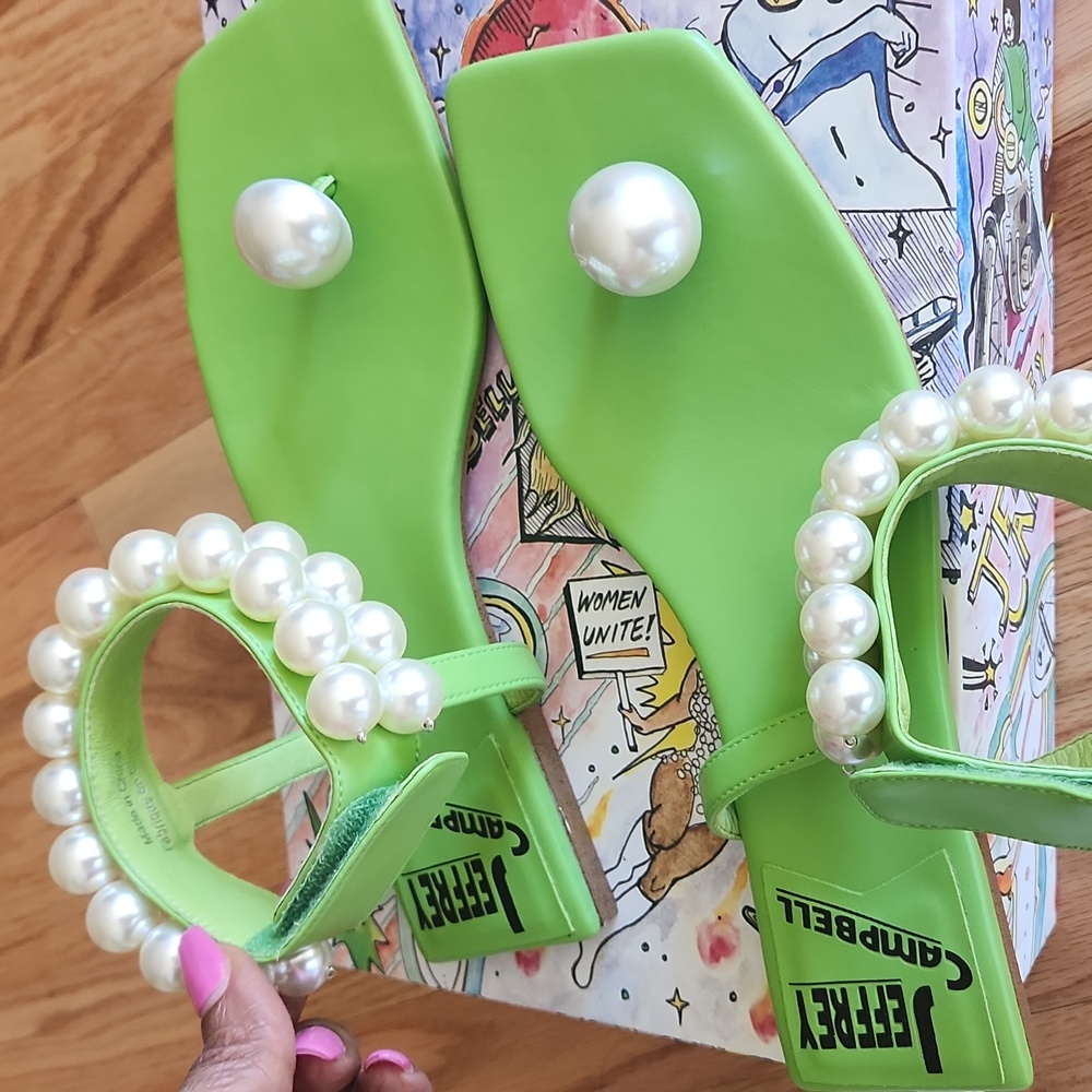Jeffrey Campbell new with box flat green sandals with pearls. 8.5 M